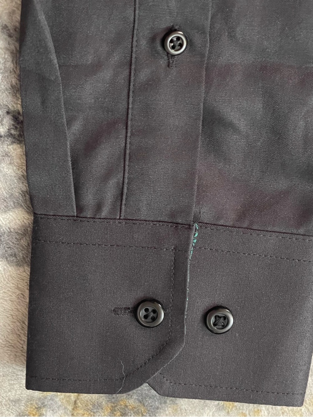 ALIZEAL Black Men's Long-Sleeve Casual Button-Down Shirt - Picture 12 of 13